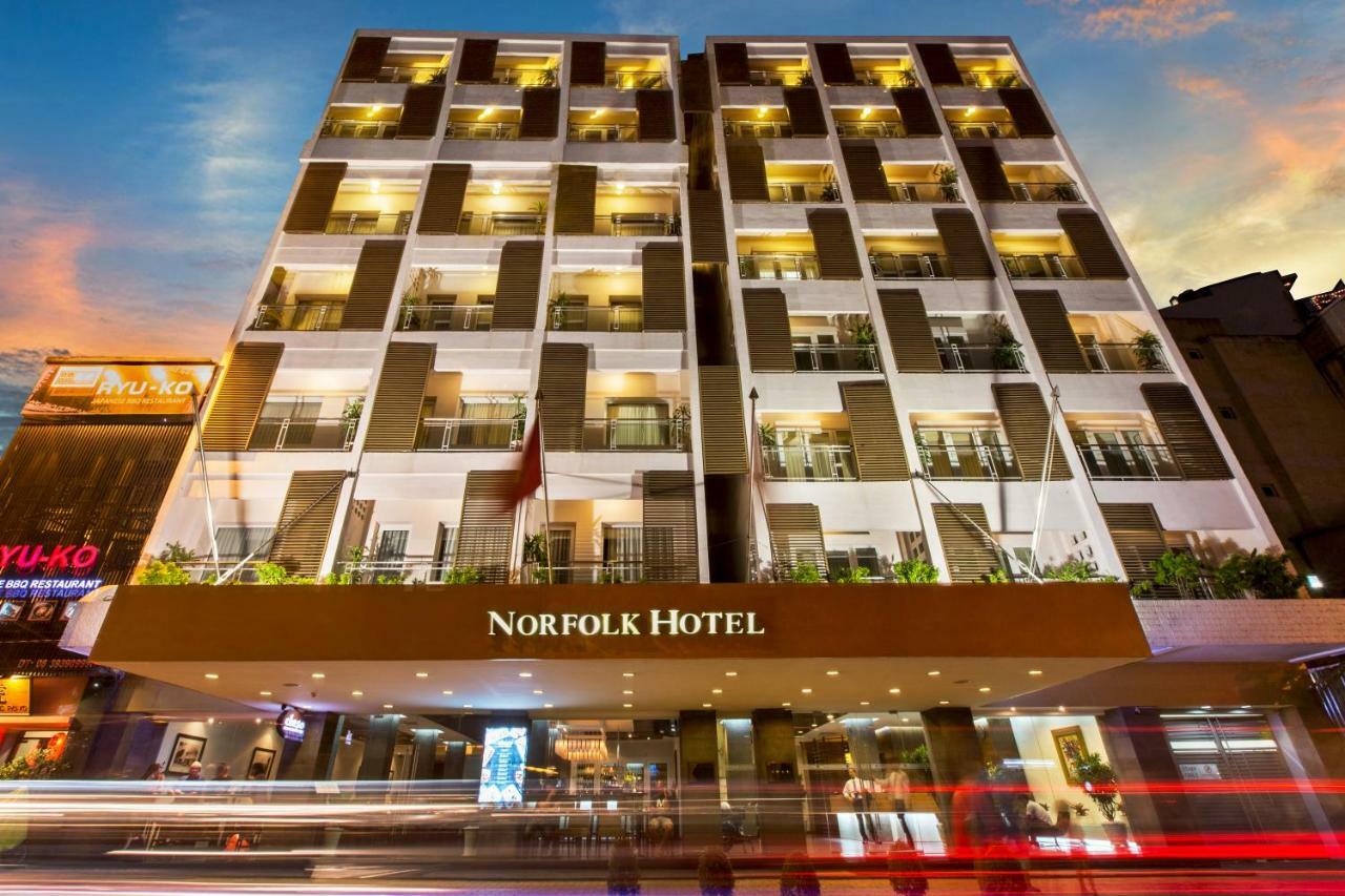 Norfolk Hotel Saigon Хошимин Экстерьер фото